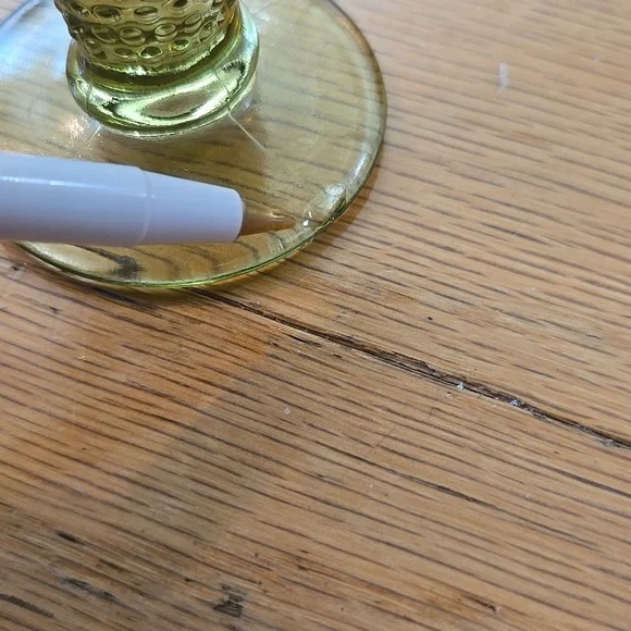 VTG Fenton Soft Green Glass Ruffled Hobnail 3.75" Small Vase - Picture 5 of 6